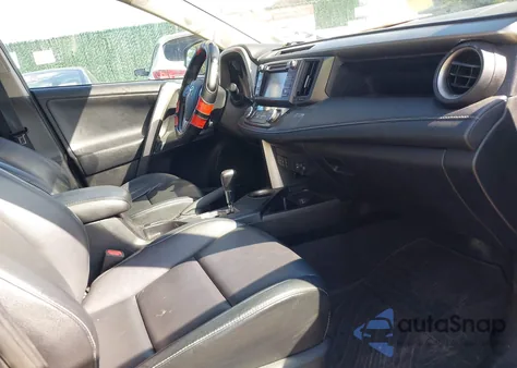 2015 Toyota Rav4 Limited z USA, uszkodzony, nr VIN 2T3DFREV8FW380704